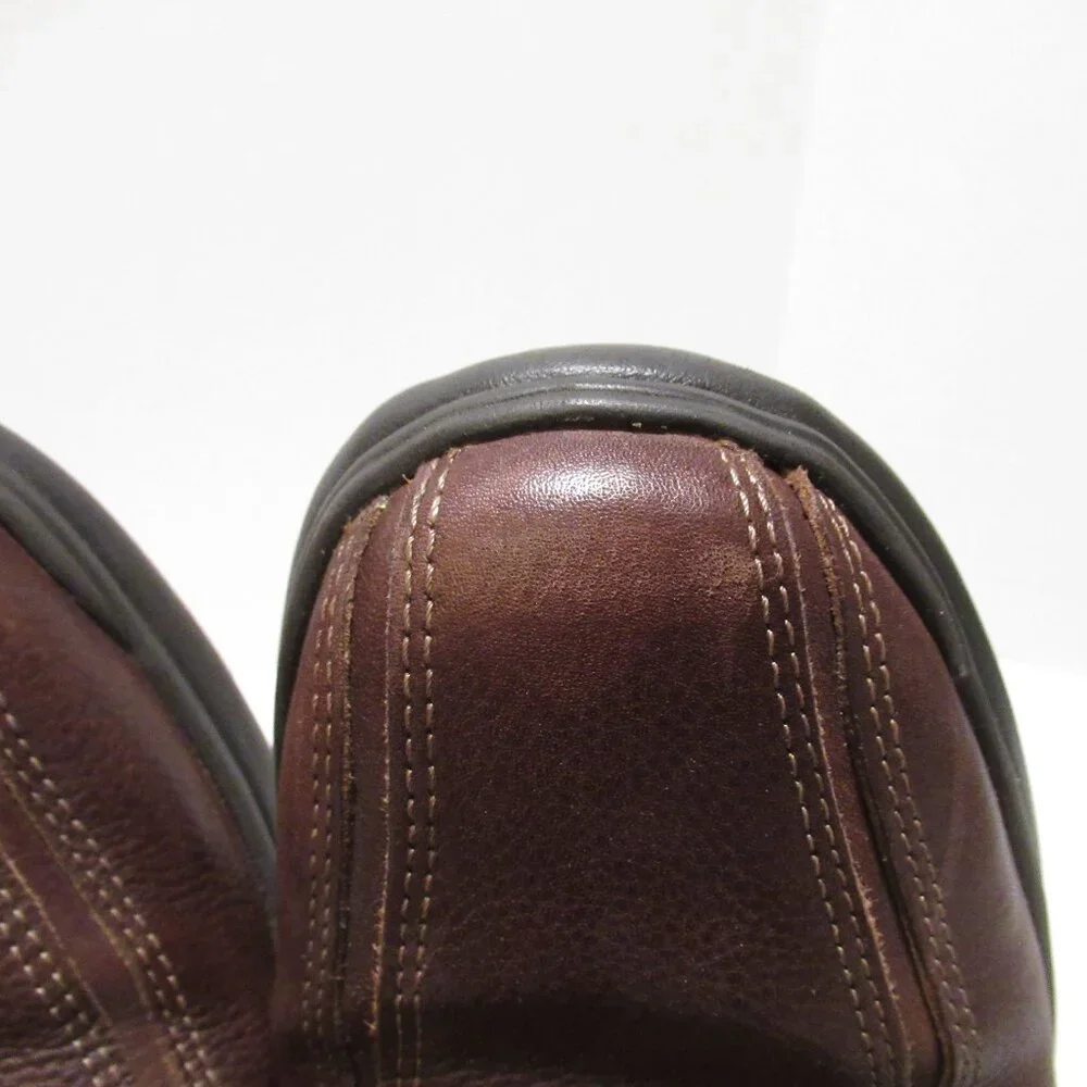 Men's Size 10.5 Clarks shoes